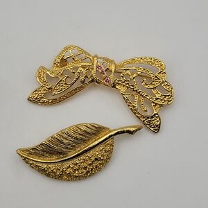Elegant Gold Bow and Leaf Brooch Lot of 2